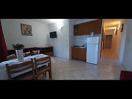 Apartment 6, First Floor