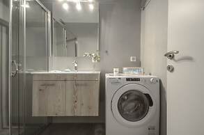 Aegean Jasmine - In The Center