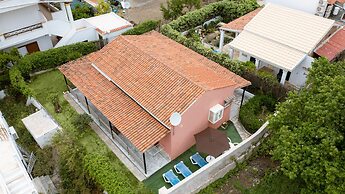 Villa Popi on the Beach of Agios Gordios