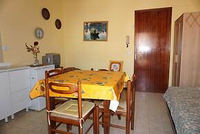 Studio With Balcony Near the Beach - Beahost