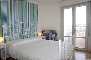 Beautiful Beachfront Apartment With Terrace Sea View and Swimming Pool