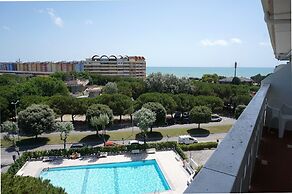 Beautiful Beachfront Apartment With Terrace Sea View and Swimming Pool