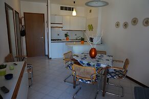 Cosy and Bright Residence With Swimming Pool With sea View by Beahost 