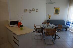 Cosy and Bright Residence With Swimming Pool With sea View by Beahost 