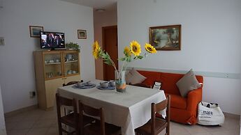 Great Apartment in Villa With a Nice Terrace by Beahost Rentals