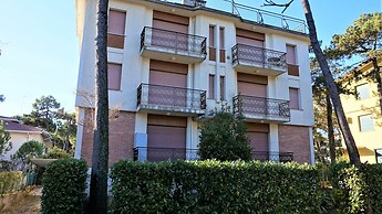 Fantastic Flat in a Quiet Villa With Terrace in Lignano Pineta by Beah
