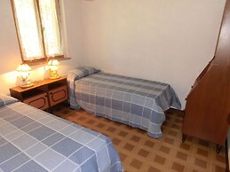 Fantastic Villa on two Floors With Garden and Swimming Pool by Beahost