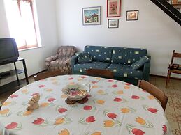 Fantastic Villa on two Floors With Garden and Swimming Pool by Beahost