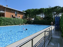 Spectacular Villa on two Floors With Garden and Pool by Beahost Rental