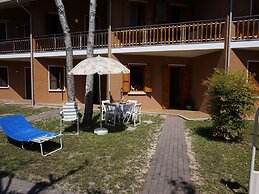 Spectacular Villa on two Floors With Garden and Pool by Beahost Rental