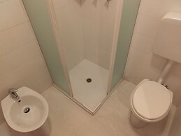 Wonderful Studio With Swimming Pool, Terrace and sea View by Beahost R