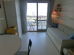 Wonderful Studio With Swimming Pool, Terrace and sea View by Beahost R