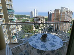 Wonderful Studio With Swimming Pool, Terrace and sea View by Beahost R