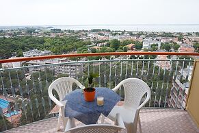 Wonderful Studio With Swimming Pool, Spacious Terrace and sea View by 