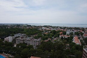 Wonderful Studio With Swimming Pool, Spacious Terrace and sea View by 