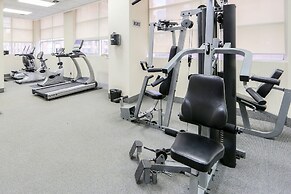 City View High Floor Bay & Gerrard Pet Friendly Condo Walk to Sick Kid