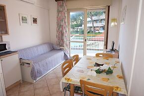 Very Nice Studio on the First Floor With Swimming Pool and sea View by