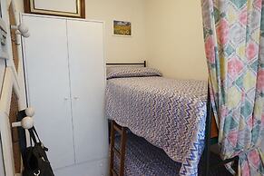 Very Nice Studio on the First Floor With Swimming Pool and sea View by