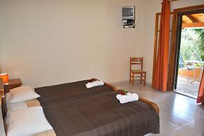 Apartments Papadatos Near Pelekas Beach, Corfu