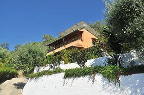 Apartments Papadatos Near Pelekas Beach, Corfu