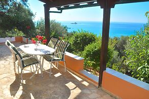 Apartments Papadatos Near Pelekas Beach, Corfu