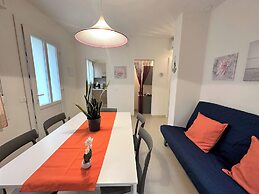 Relax in a Charming Flat With Garden