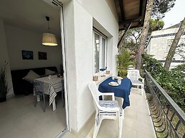 Gorgeous Flat With Fenced Garden