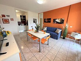 Renovated Flat With Huge Balcony - Beahost