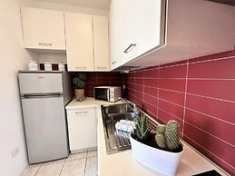 Renovated Flat With Huge Balcony - Beahost