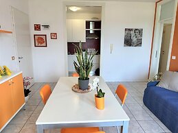 Renovated Flat With Huge Balcony - Beahost