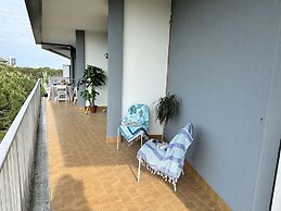 Renovated Flat With Huge Balcony - Beahost