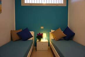 Modern Penthouse on 2 Floors With Terrace and Swimming Pool by Beahost