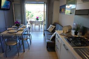 Modern Penthouse on 2 Floors With Terrace and Swimming Pool by Beahost