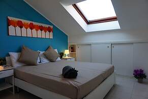 Modern Penthouse on 2 Floors With Terrace and Swimming Pool by Beahost