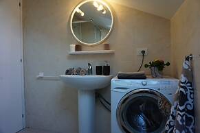 Modern Penthouse on 2 Floors With Terrace and Swimming Pool by Beahost