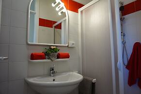 Modern Penthouse on 2 Floors With Terrace and Swimming Pool by Beahost