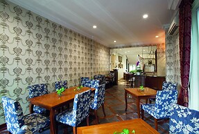 Artotel Casa Hang Tuah