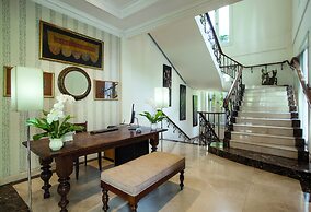 Artotel Casa Hang Tuah