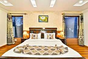 Goroomgo Satyam Int. By Dalhousie