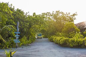 Hondaafushi Island Resort