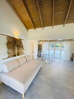 Modern 3bed House in the Heart of Swetes Village