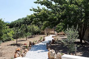 Peacefull Stone-Built Villa