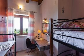 Peacefull Stone-Built Villa