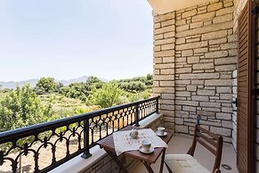 Peacefull Stone-Built Villa