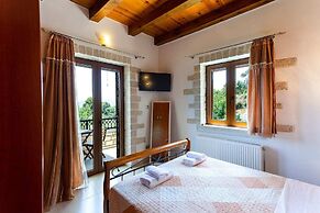 Peacefull Stone-Built Villa