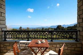 Peacefull Stone-Built Villa