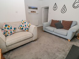 6 Milton Place