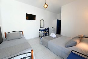 Lunar Santorini Hotel