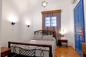 Lunar Santorini Hotel