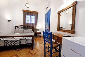 Lunar Santorini Hotel